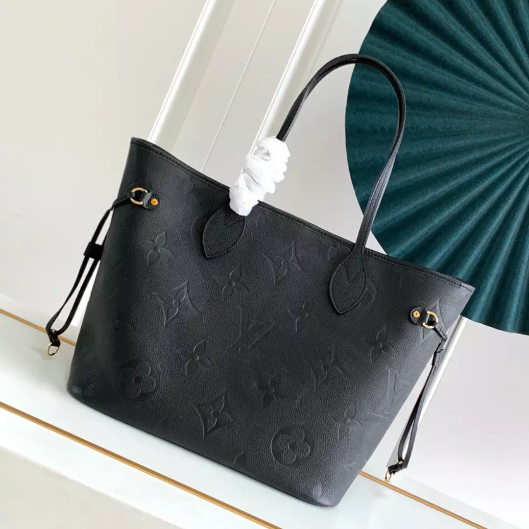 Louis Vuitton LV Never Full Monogram Like Auth Black Handbags 32x29x17cm