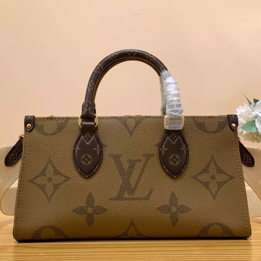 Louis Vuitton LV On The Go Mini Handbags Mono Pattern 25x13x10cm