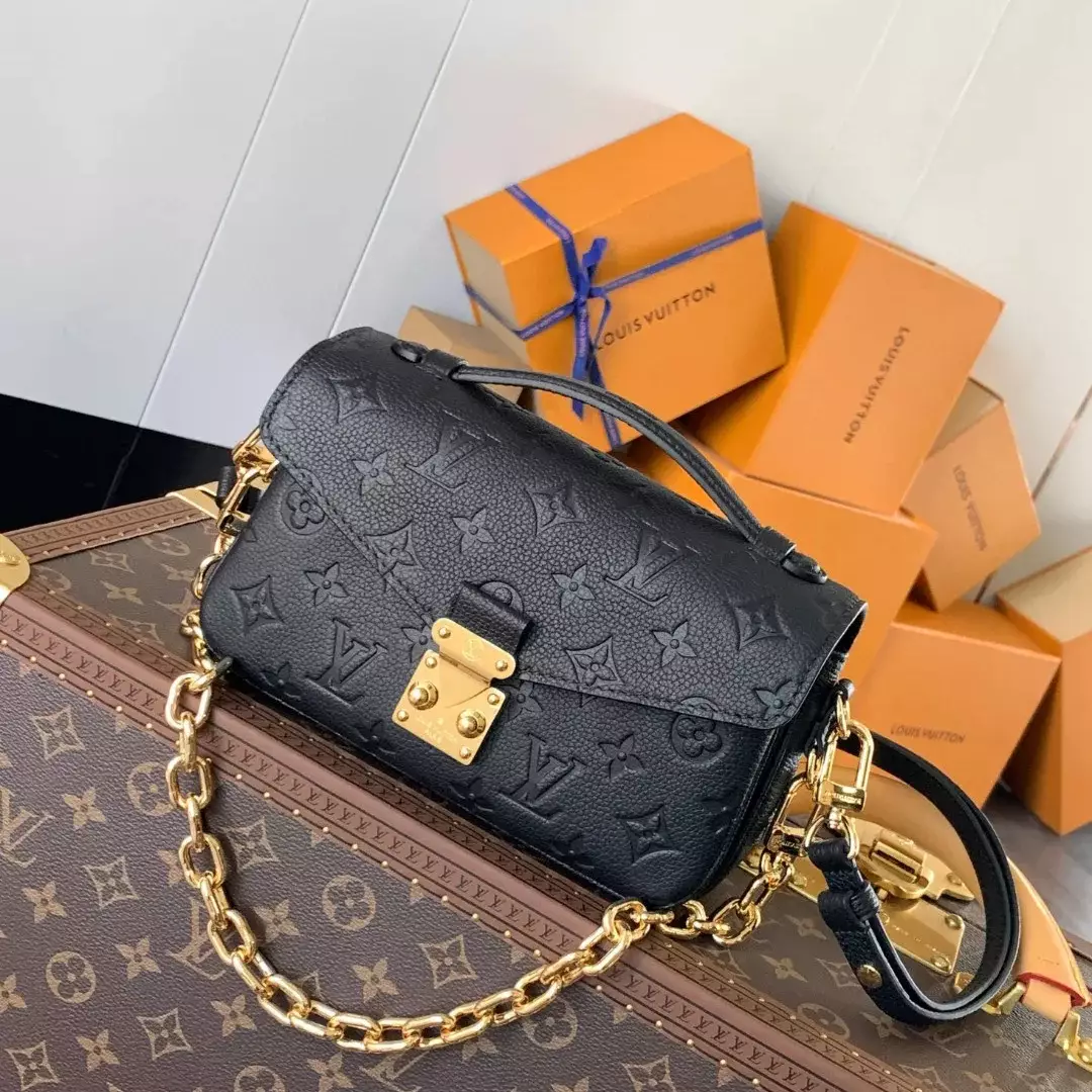 Louis Vuitton Pochette Métis Monogram Empreinte Leather