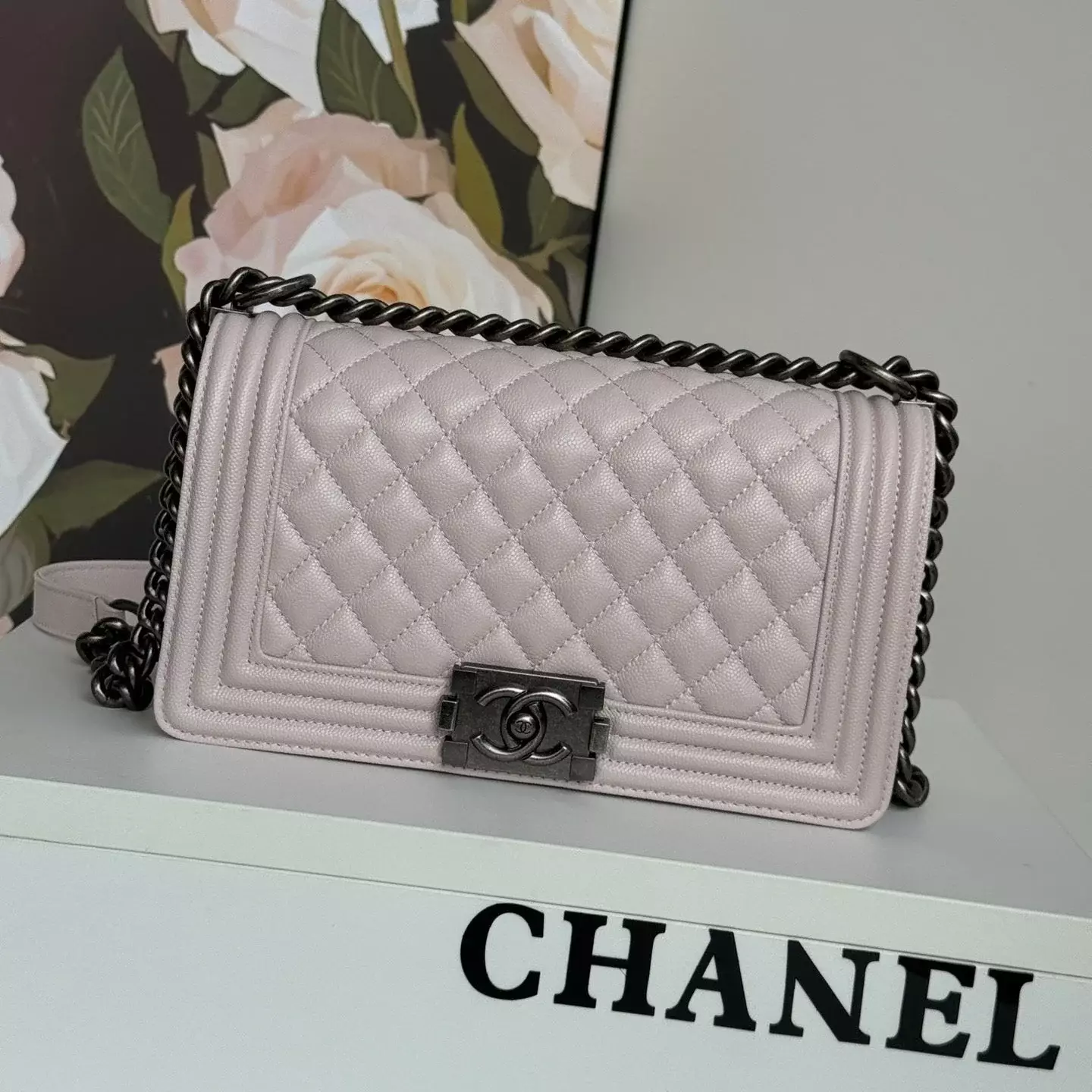 CHANEL BOY BAG MEDIUM 25 IN PINK CALFSKIN