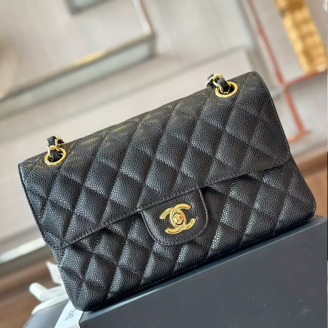 Chanel Classic Handbags With Lock Gold Black Leather 23cm