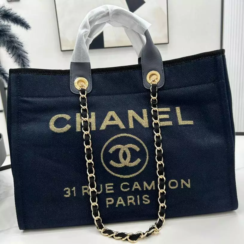 CHANEL DEAUVILLE LARGE 38 TOTE BAG IN BLACK CANVAS WITH GOLD EMBROIDERED LOGO