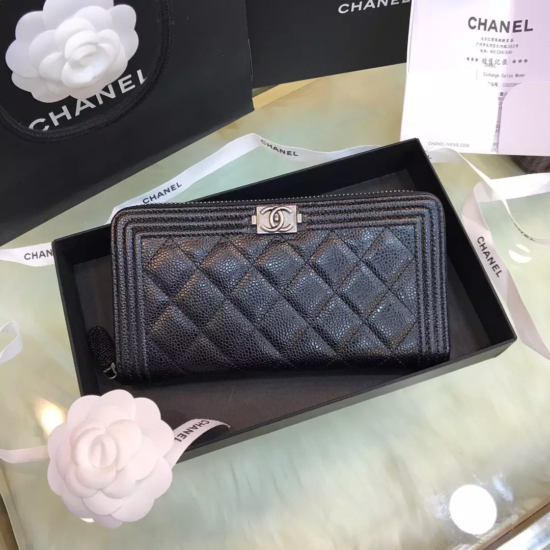 Chanel Wallet Like Auth Black Grained Leather Silver Lock 19x10cm