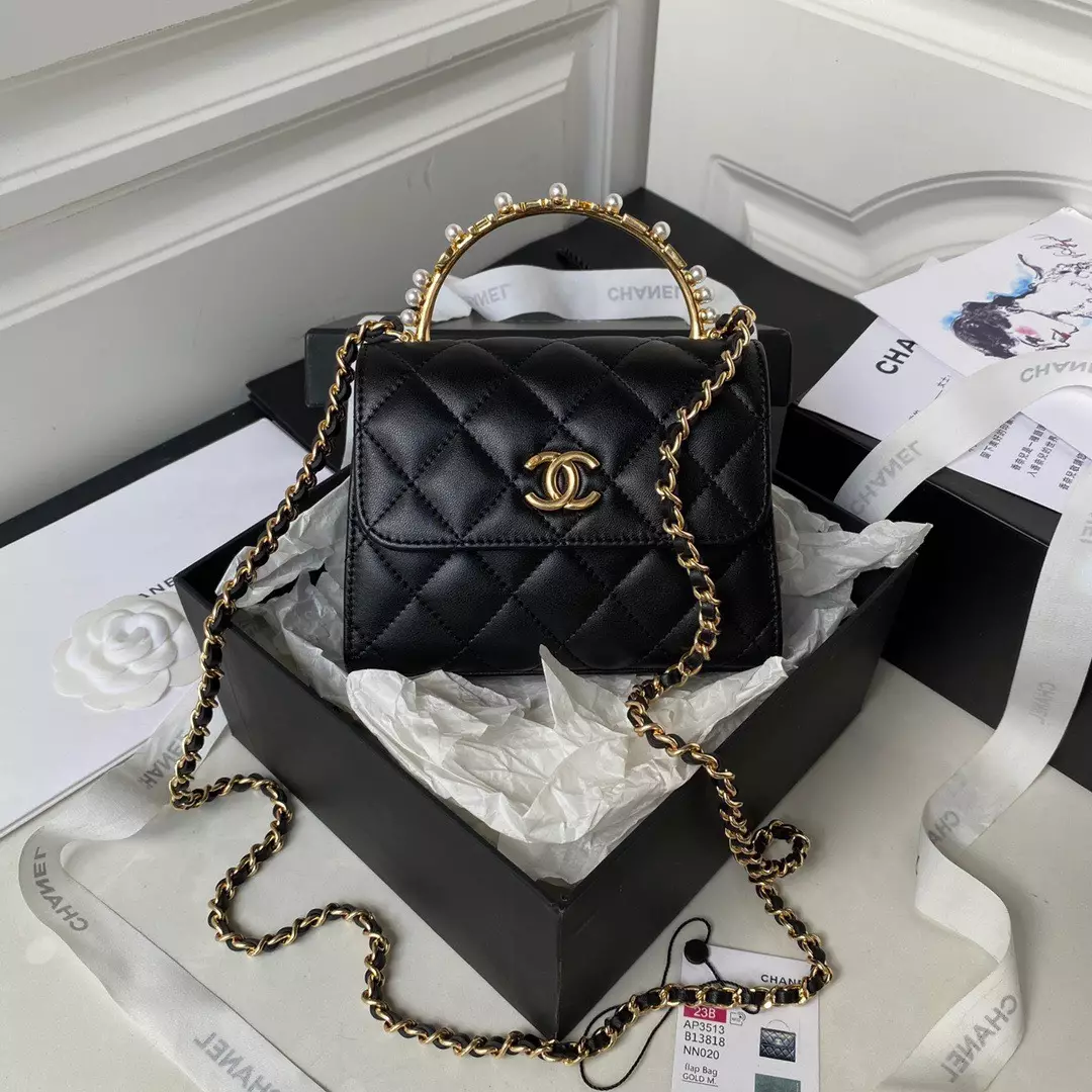 Chanel Woc Pearl Handle Plated Handbags Black Leather With Lock Gold 11.5×14.5×5.5cm