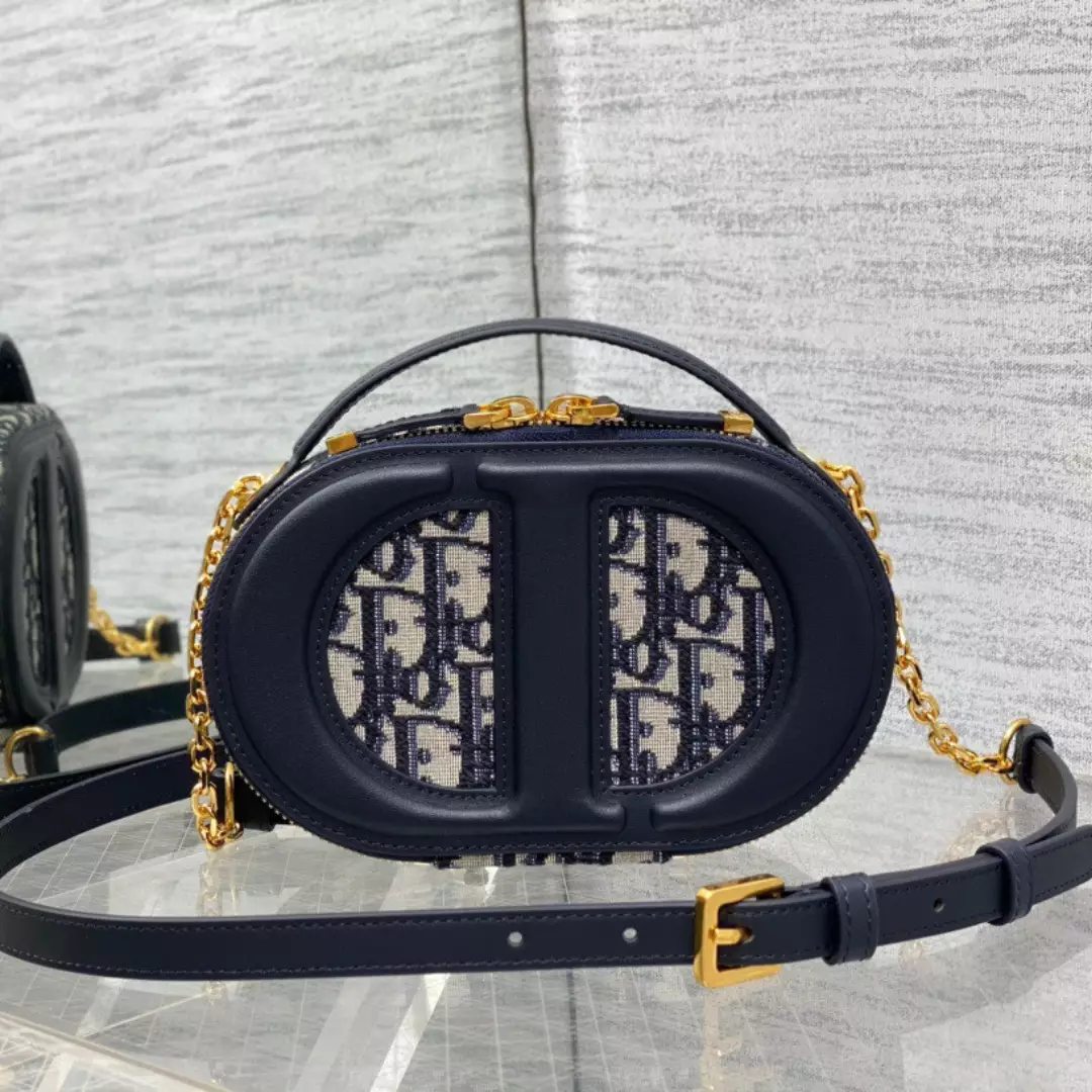 Dior branded women’s handbag with crossbody strap 18x6cm