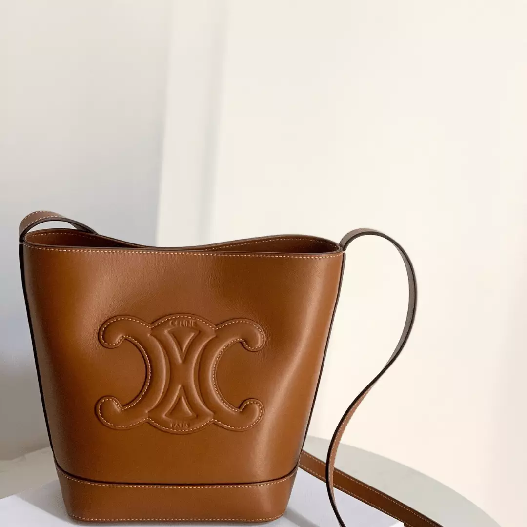 Celine Small Bucket Cuir Triomphe Brown Bucket Handbag 30x22x12cm